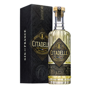 
            
                Load image into Gallery viewer, Citadelle Reserve Gin - 700ml/45.2%
            
        